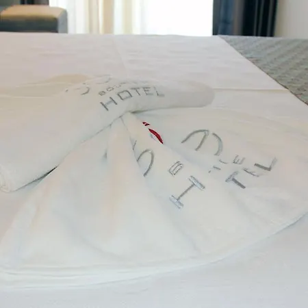 Coezel Sare Hotel