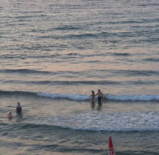 Coezel Sare Hotel 3*